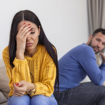  Divorce au Printemps : Les Raisons Cachées derrière cette Saison des Séparations